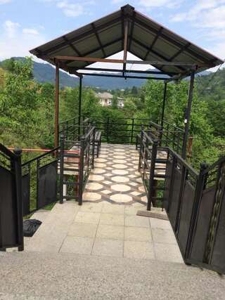 Отели типа «постель и завтрак» LIANA HOUSE Батуми-0